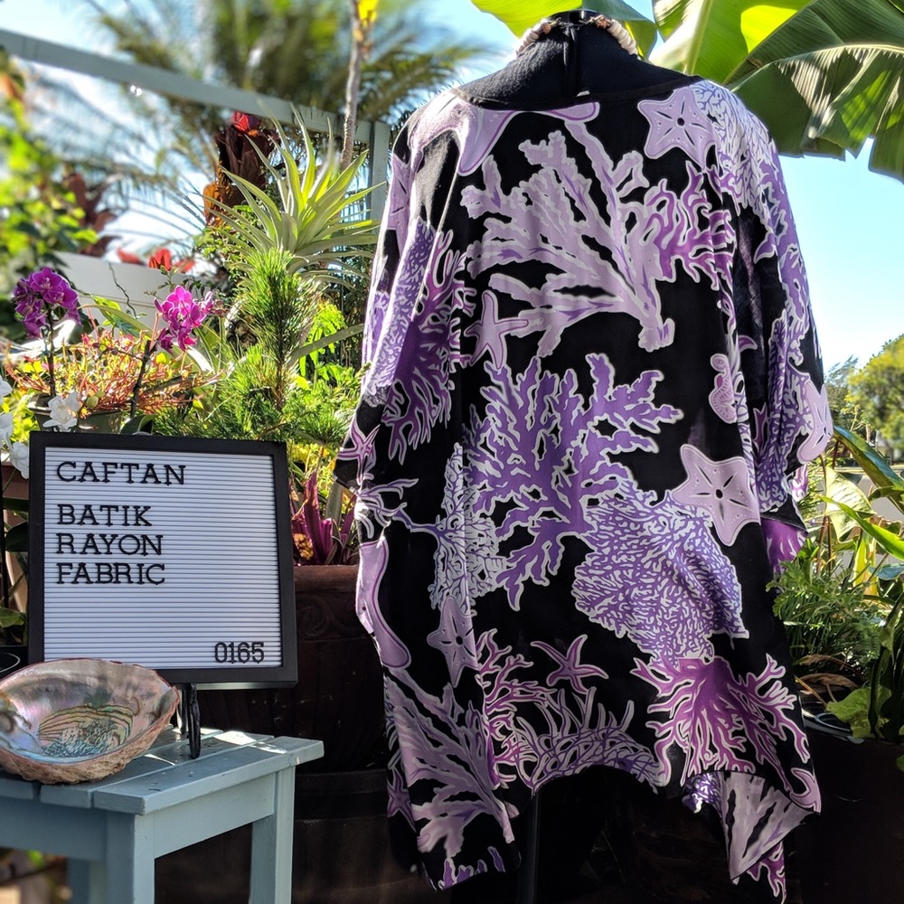 SOLD.   Retro Style Caftan Beach Swimsuit Coverup - Picture 4 of 8